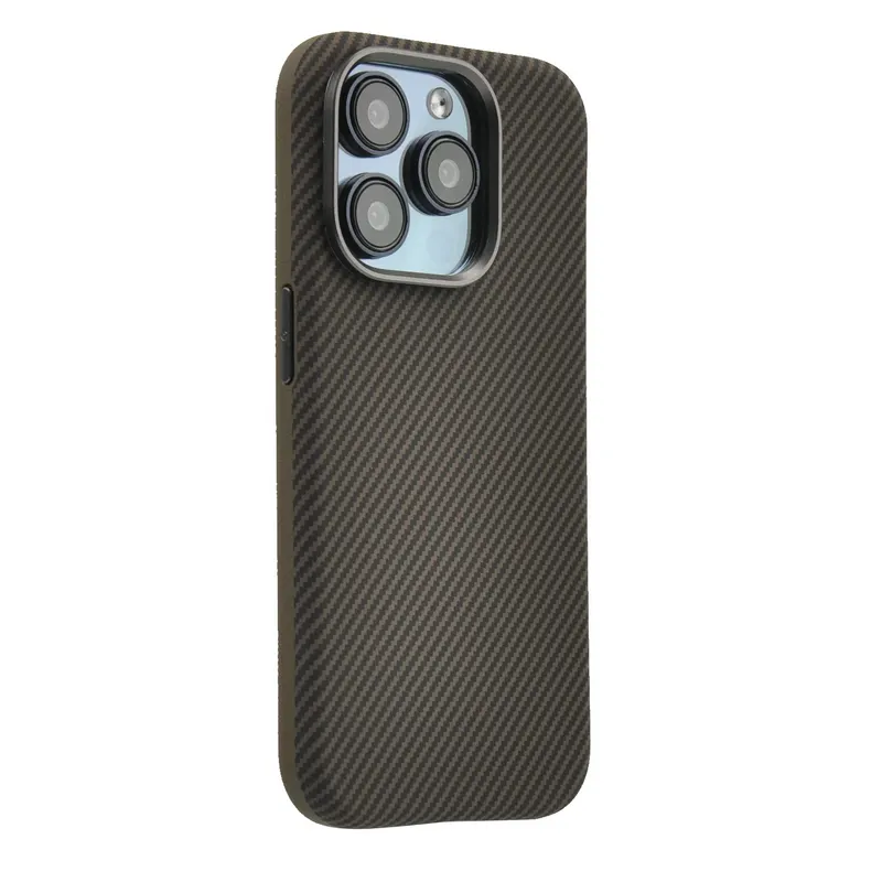Casing ponsel kulit lapisan halus serat karbon, sisi mewah setengah dibungkus penutup kulit cetak timbul untuk iPhone 15/15 Pro/15 Pro Max