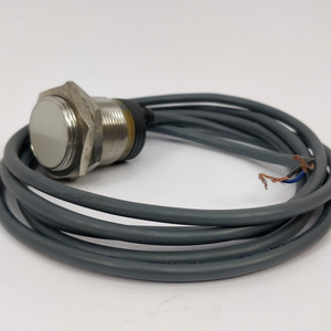 Nuovo e originale nuovo e originale EI3010NPCSS sensore Stock in magazzino PLC Controller di programmazione - Product Image 1