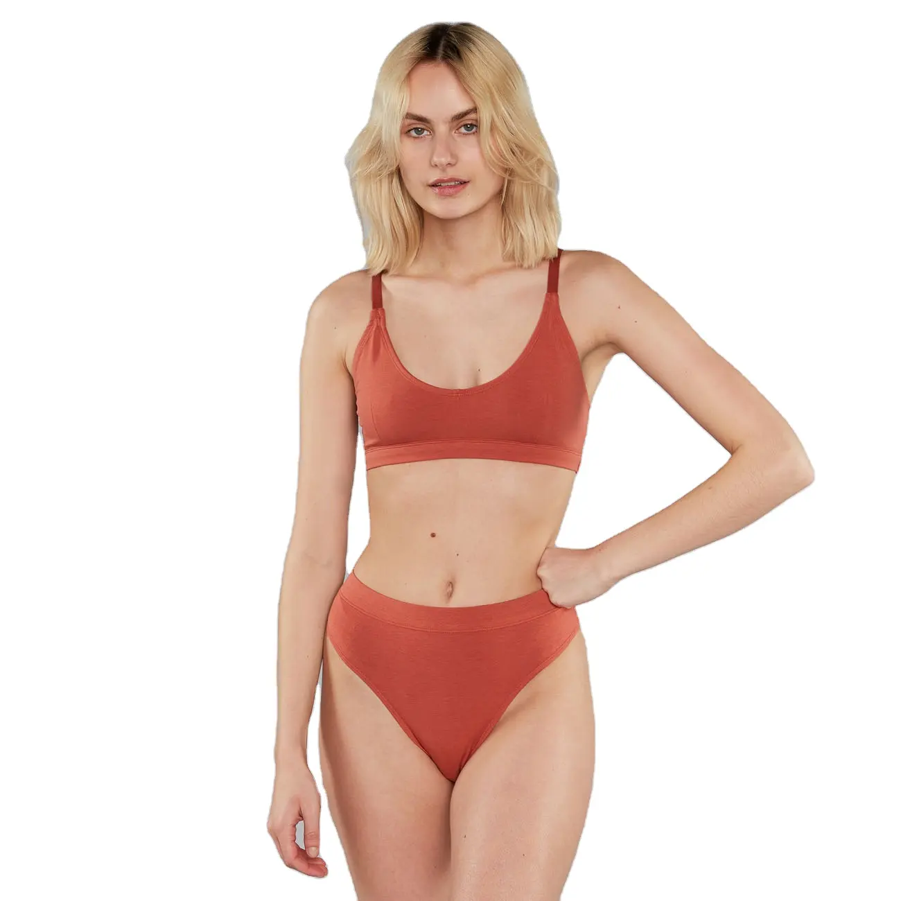 Conjunto de sujetador acanalado sin costuras para mujer, ropa interior Sexy Lisa Hipster de nailon Spandex rojo, tangas