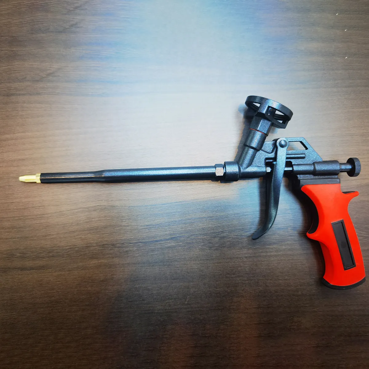 Pistola de selante de PU banhada a cabeça de cobre de aço inoxidável para instalação, pistola de espuma revestida de Teflon OEM aceita