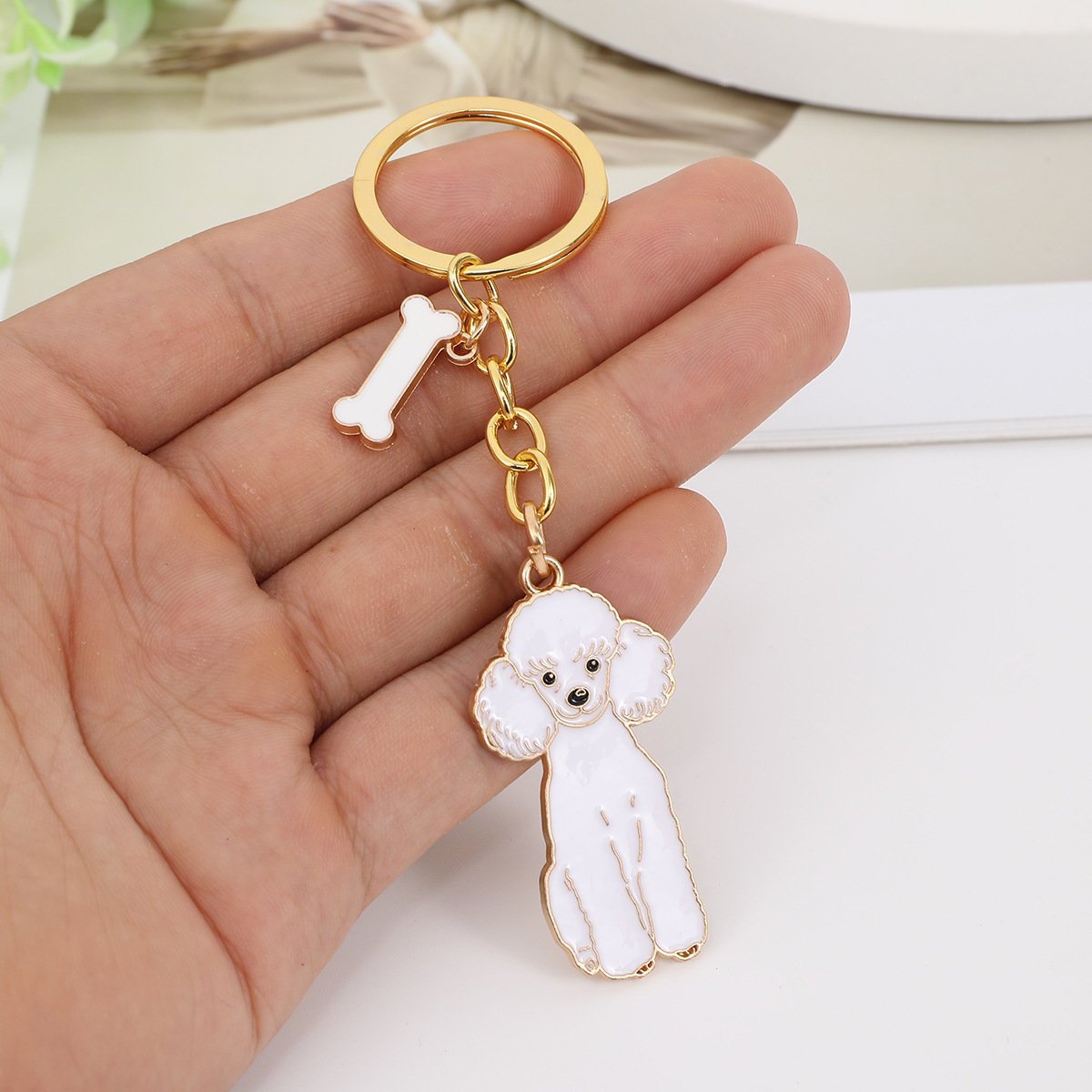Chain terms gold white teddy white bones