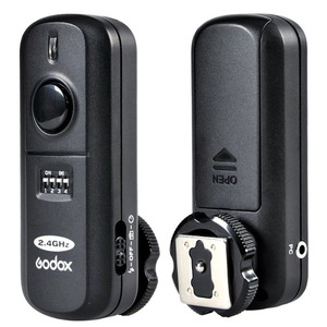 Godox FC-16 2.4GHz16チャンネルワイヤレスリモートフラッシュスタジオトリガー & レシーバーシャッターforNikon <span class=keywords><strong>D5100</strong></span> D90 <span class=keywords><strong>D7000</strong></span> D7100 D5200