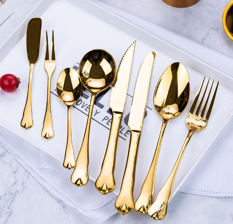 Cuchara de té de oro