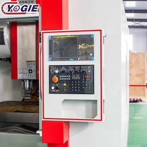 ศูนย์เครื่องจักร CNC 5แกนพร้อมโต๊ะหมุน