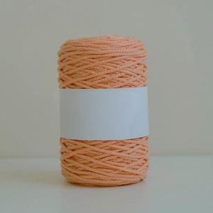 เส้นด้ายถักสำหรับสเว็ตเตอร์ผ้าคอตตอนนม100% 3มม. แบบนิ่มสุดๆ - Product Image 1