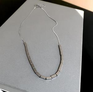 K-tarzı Ins soğuk tarzı küçük kare kolye Link zinciri ve geometrik desen ile kişiselleştirilmiş Retro klavikula zinciri - Product Image 4