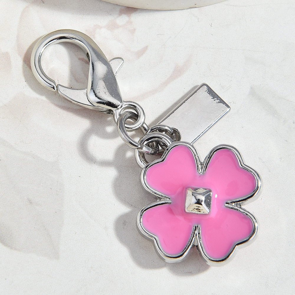 Pendentif trèfle