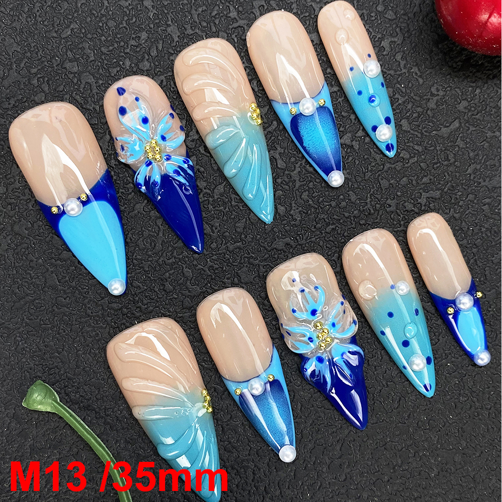 M13