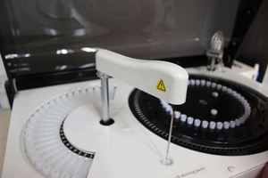 Khoa Học Y tế hoàn toàn tự động hóa sinh Analyzer lâm sàng phân tích cụ phòng thí nghiệm thiết bị - Product Image 5