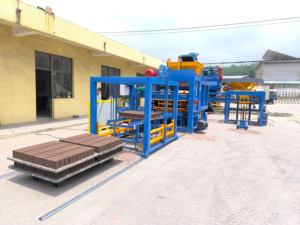 Macchinario automatico del materiale da costruzione macchina per la produzione di mattoni in blocchi di cemento linea di produzione di mattoni di cemento ad incastro idraulico - Product Image 5