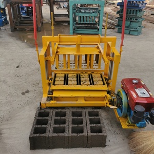 Máquina para hacer bloques de cemento hueco tipo diésel esencial para pequeñas empresas con motor central y procesamiento de moldeo de ladrillos - Product Image 3