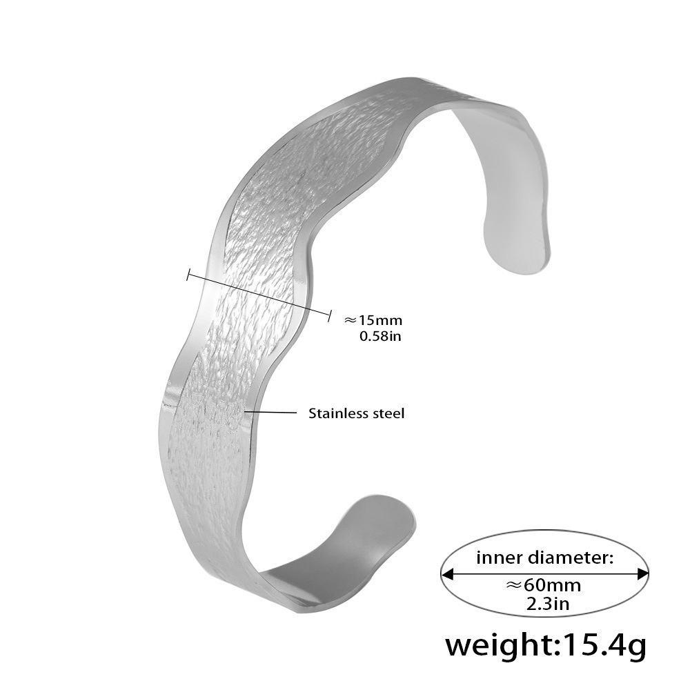 กำไลข้อมือพื้นผิวเหล็ก