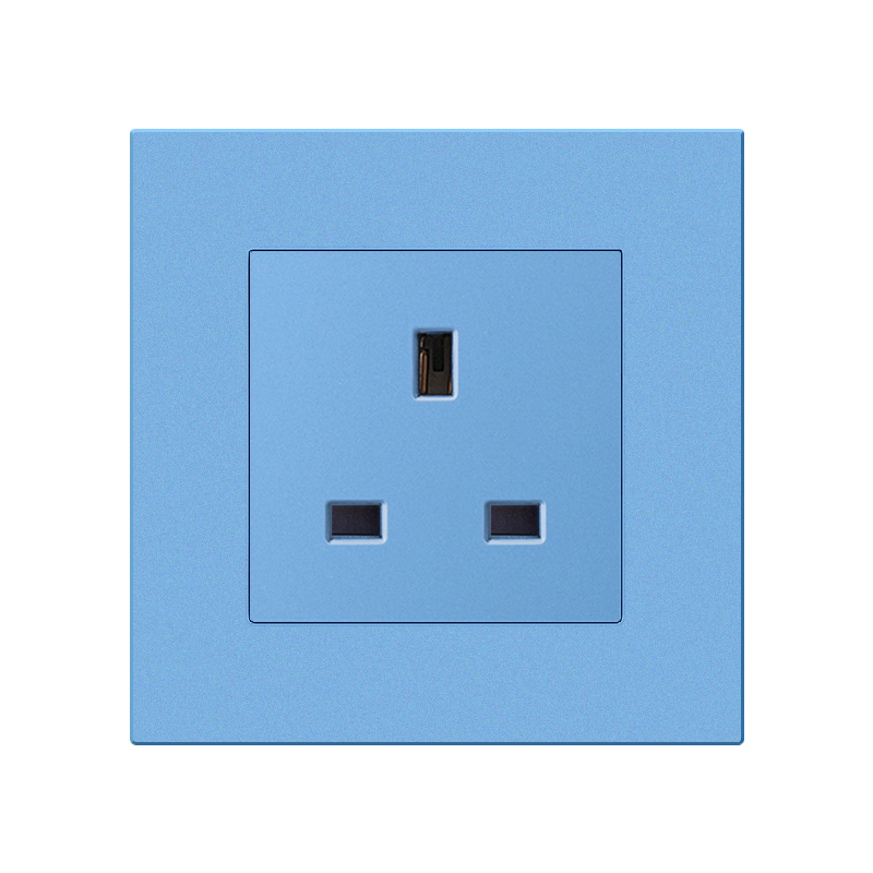 13A UK socket