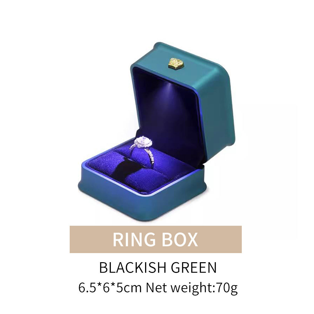 กล่องใส่แหวน สีเขียวอมดำ