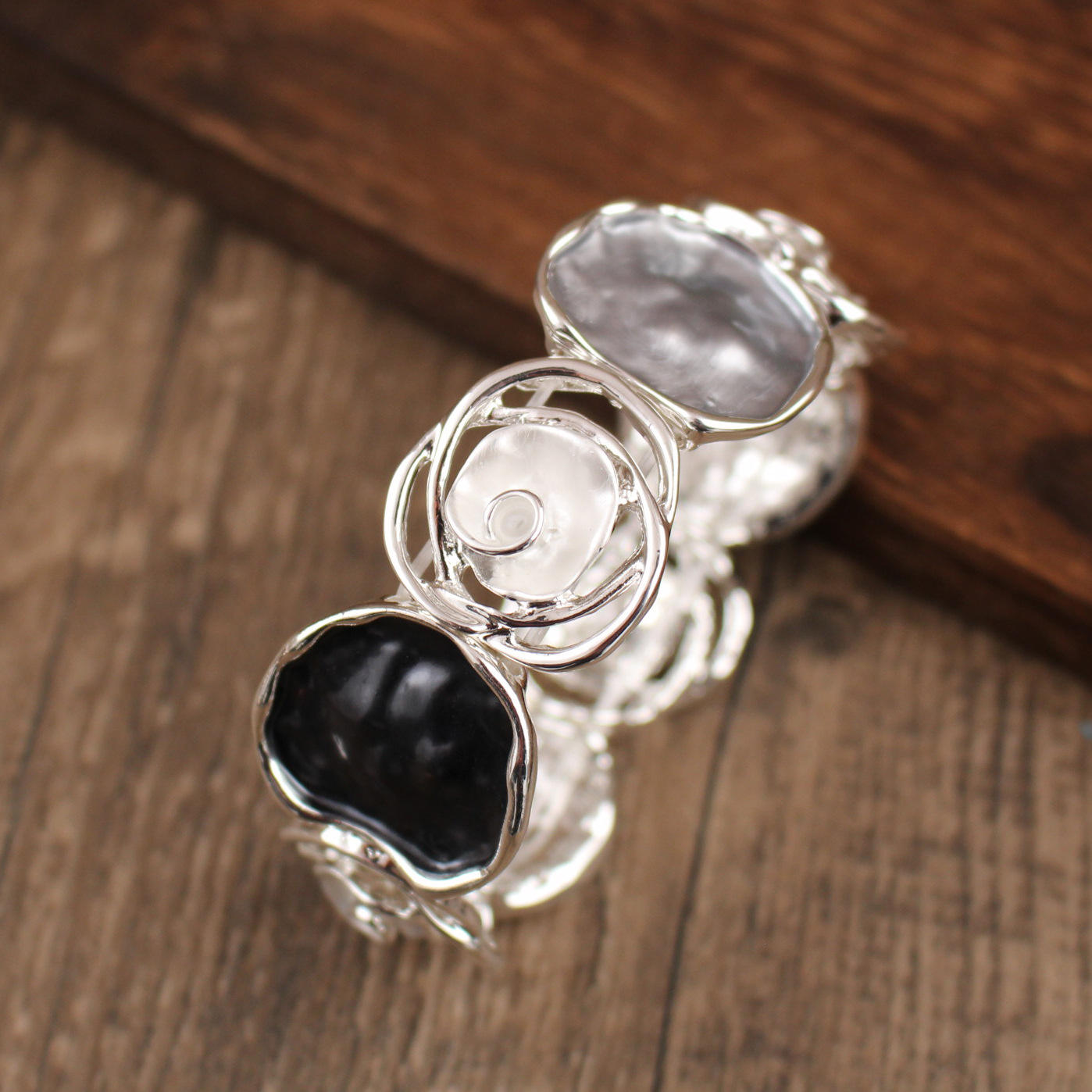 Black and white gray rose bracelet-silver