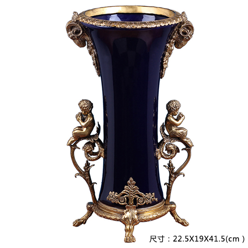 Angel Vase A477C
