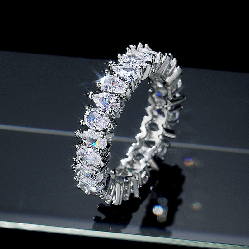 Water drop zircon