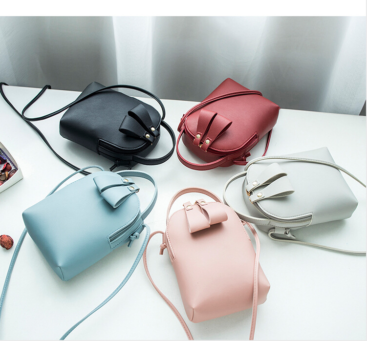 rouge,gris,bleu,rose,noir