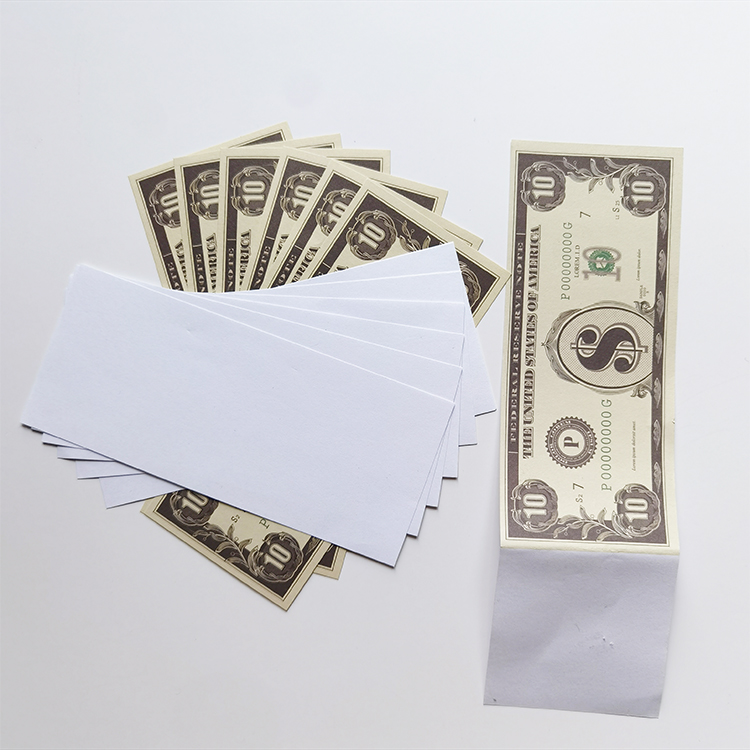5 feuilles de papier blanc + 5 billets de banque + 1 feuille de papier gimmick