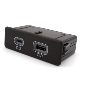 カスタムUSBカーチャージャー自動車オリジナル携帯電話コントローラボードPCBA回路設計開発 - Product Image 1