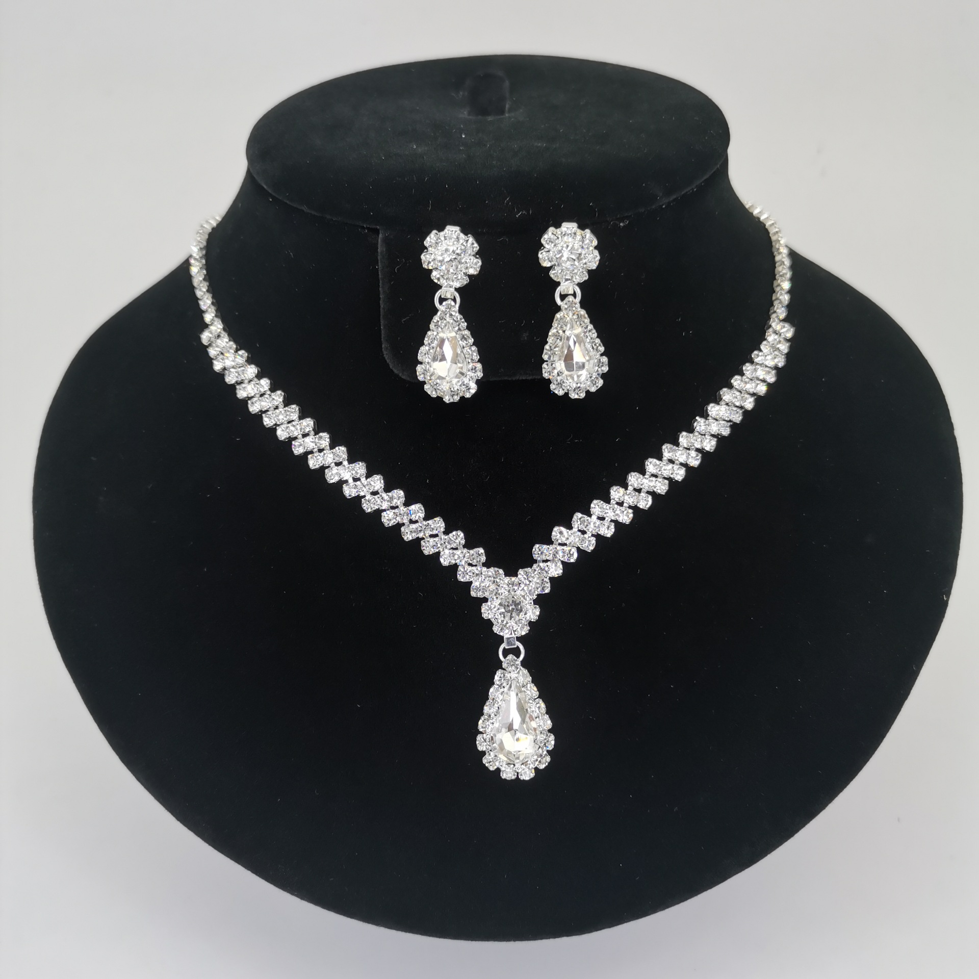 734 two-piece set