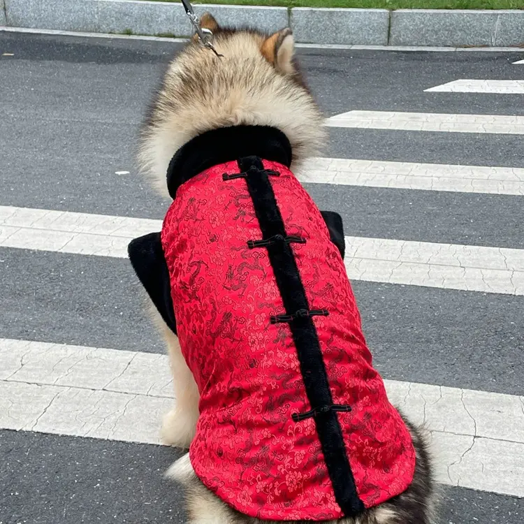 Atacado quente aquecido ano novo nó botão vermelho Carnaval médio grande cão mascote traje