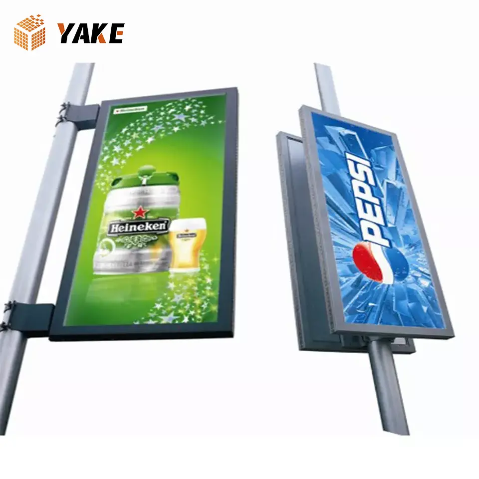 Customized P2.5 P4 Outdoor Digital Signage Advertising Video Player Street Light Poster Screen Led Display On The Pole
