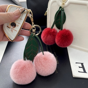 אדום דובדבן pom pom pom מחזיק מפתחות פרווה פלאפי צ 'יפס כפול צ' רינים מפתחות דובדבן תכשיטי דובדבן עבור תיק ילדה