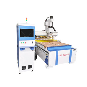 Enrutador de madera CNC LU DIAO multifuncional 1328 Atc para puerta de muebles de corte de madera contrachapada Mdf máquina enrutadora CNC ATC - Product Image 1