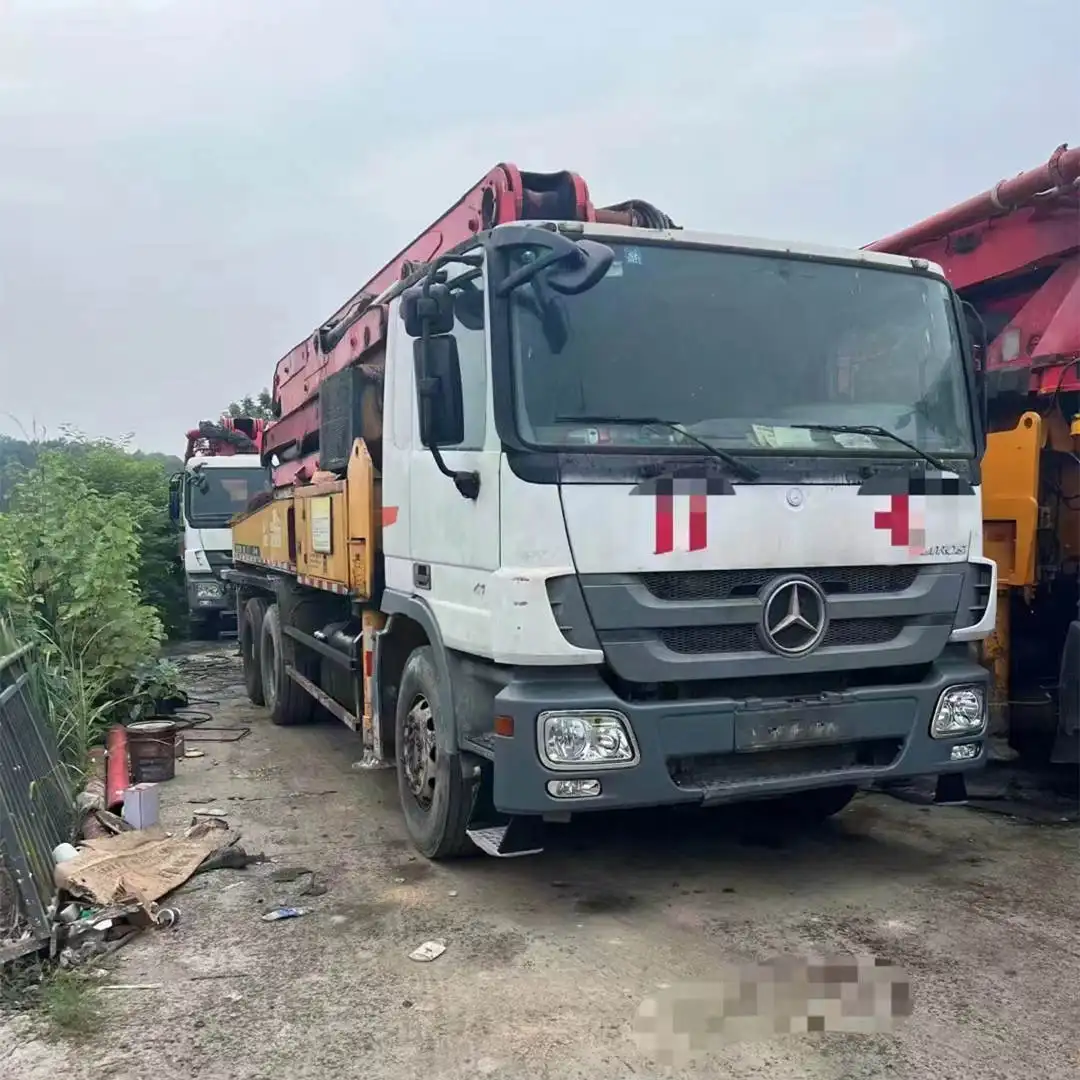 Usado caminhão-montado bomba de concreto segunda mão bomba de concreto máquina bomba misturadora Sany Putzmeister C8 série 38m