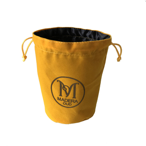 Özel Logo çok renkler ve boyutları İpli kozmetik ambalaj torbalar yuvarlak alt kadife parfüm şişe çantaları - Product Image 3