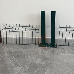 High Quality V Type <strong>Mesh</strong> Rigid <strong>Mesh</strong> Panel Security Wire <strong>Fence</strong> - Product Image 4