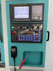 Fresadora Cnc de 5 ejes Vmc 850, máquina de centro de mecanizado Vertical de 4 ejes - Product Image 2