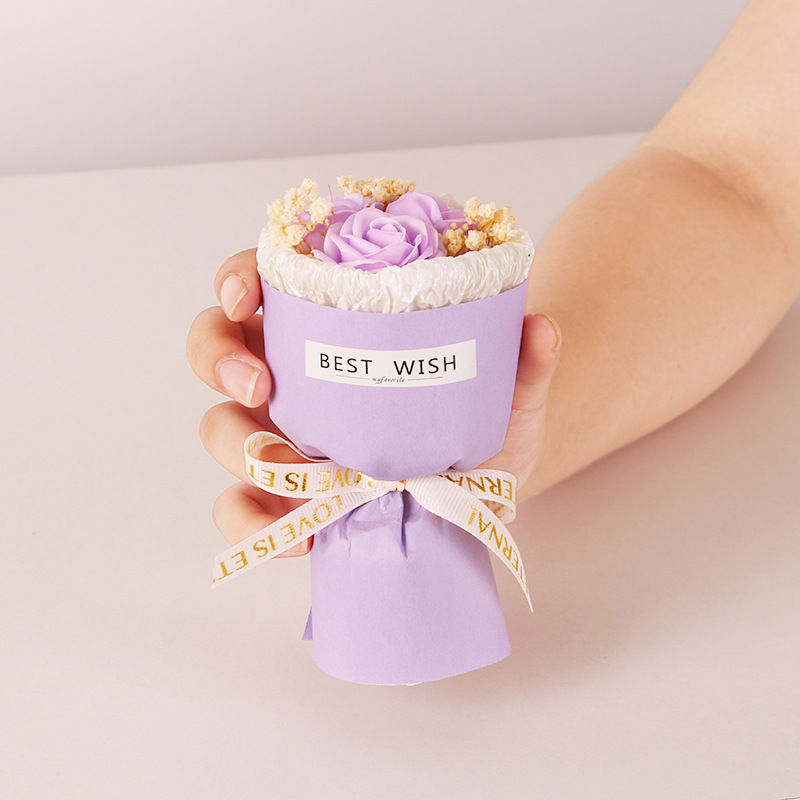 Mini bouquet of 3 light purple roses
