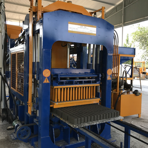 Máquina automática de fabricación de bloques de hormigón de cemento hueco de tipo hidráulico, máquina de fabricación de bloques de pavimentación entrelazados - Product Image 1