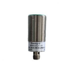 Sensor de proximidad inductivo M30 de 3 cables CC con conexión de conector M12 - Product Image 1