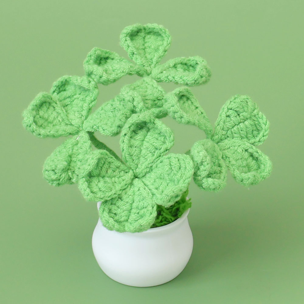 Bean green-four-branch four-leaf clover pot-white pot
