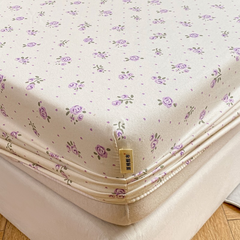 Glazed Floral Pattern Bed Sheet