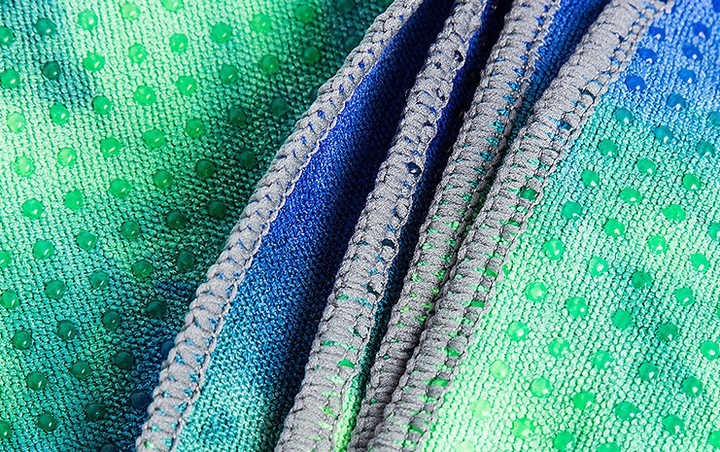 Ready to Ship Quick DryTie-dye Microfiber Printed Gym Towel Yoga Towel with Non-slip Silicone Dots