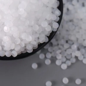 En kaliteli HDPE/MDPE 100% bakire hammadde doğal renk granülleri 2426H plastik parçacıklar - Product Image 3