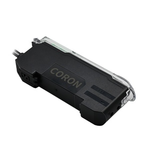 Sensor de fibra óptica con pantalla digital CORON que detecta objetos pequeños con varios colores en entornos industriales complejos - Product Image 1