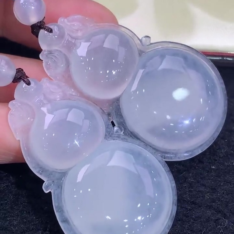 40,6-23,8-5,9 mm (Chaque pièce légèrement différente)