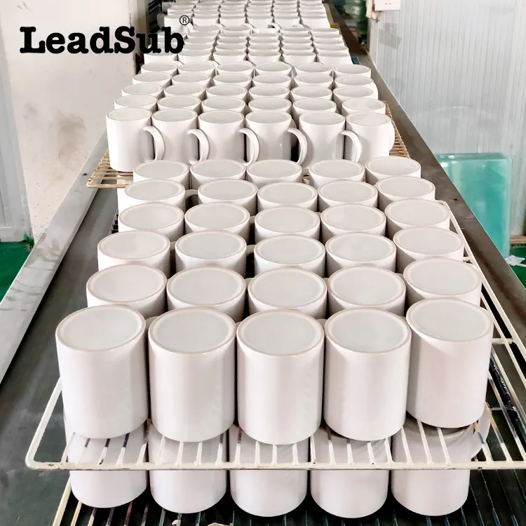 Toptan beyaz süblimasyon boş kupa 11oz 15oz ısı basın yazıcı makinesi kahve kupa baskı için seramik fincan