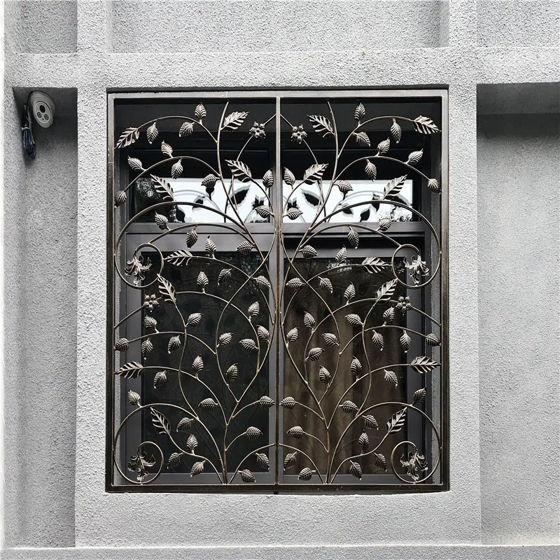 Fenêtre en fer forgé, design de balcon, fenêtre en fonte forgée