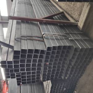 Carbon Steel Welded Pipe <strong>ERW</strong> Weld Pipe Square Rectangle Styles-Made S235 S355 <strong>Q235B</strong> Steel Tube ASTM API ISO TUV Certified