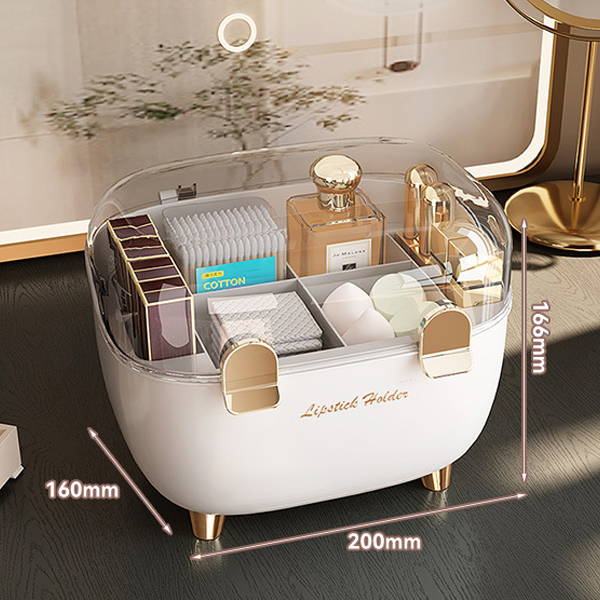 Boîte de rouge à lèvres dorée