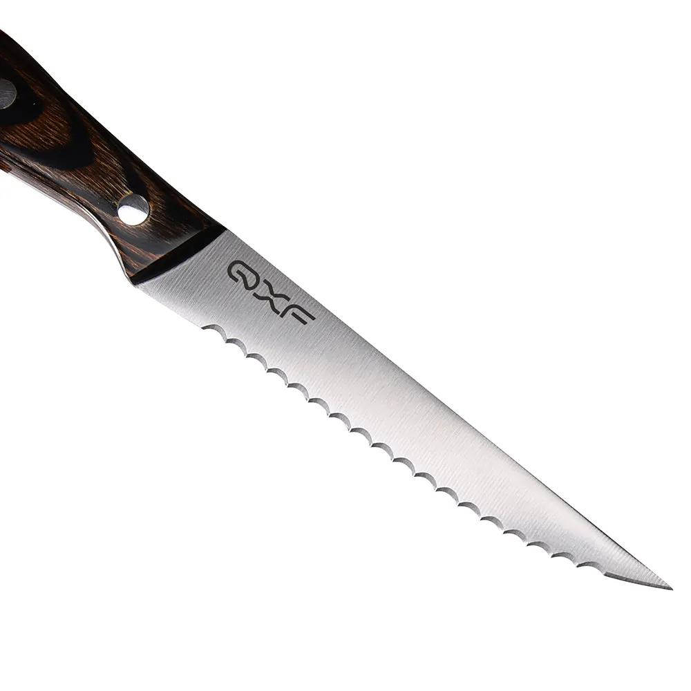 QXF, nuevo diseño Tang completo, acero inoxidable alemán de alto carbono, juego de cuchillos para carne dentada de 5 pulgadas con mango de madera Pakka
