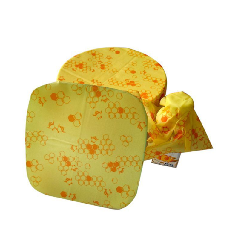 Honeycomb and bees 3