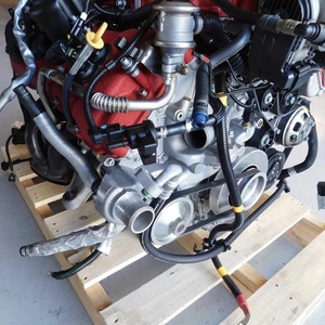 Ferrari Ferrari niat Ferrari 3.9 F8 için hp Motor Italia V8 488 Motor F136FB V8
