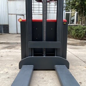 Fábrica al por mayor 1 tonelada 1,5 toneladas apilador elevado Material transporte plataforma semiautomática apilador de contenedores - Product Image 6